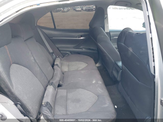 Toyota CAMRY LE 2018 4T1B11HK9JU018617 Image 8