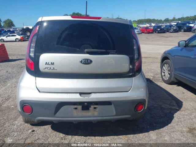 KNDJN2A21J7592227 KIA Soul