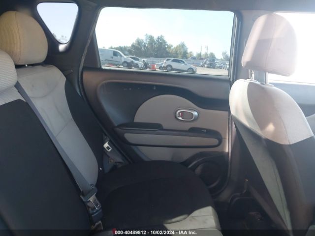 KNDJN2A21J7592227 KIA Soul