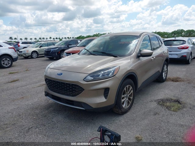 Ford ESCAPE SE 2020 1FMCU9G62LUA91233 Image 3