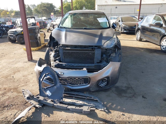 KNDPMCAC9H7202125 KIA Sportage Lx