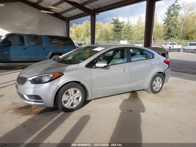 KIA FORTE LX 2016 KNAFK4A63G5554478 Image 2
