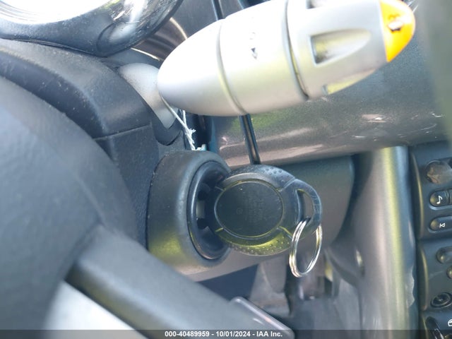 2006 MINI COOPER WMWRF33576TG15862 Photo 10