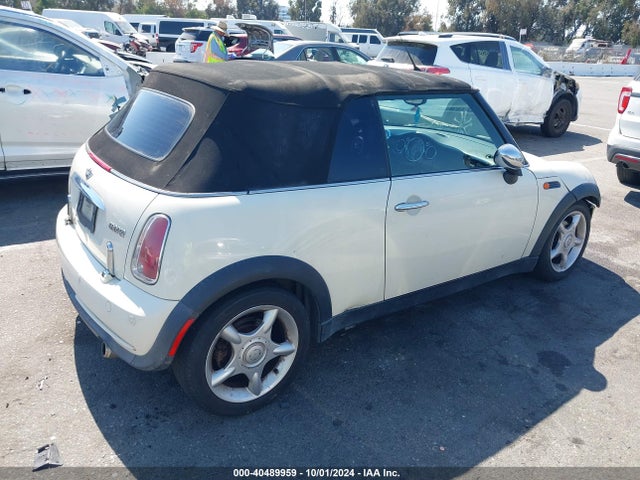 2006 MINI COOPER WMWRF33576TG15862 Photo 3