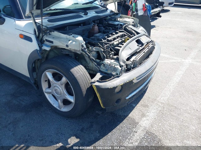 2006 MINI COOPER WMWRF33576TG15862 Photo 5