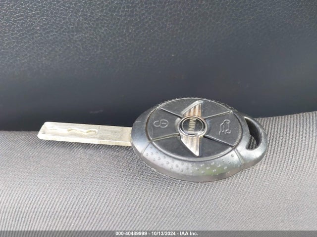 2006 MINI COOPER WMWRF33586TG14493 Photo 10