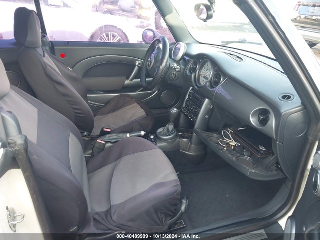 2006 MINI COOPER WMWRF33586TG14493 Photo 4