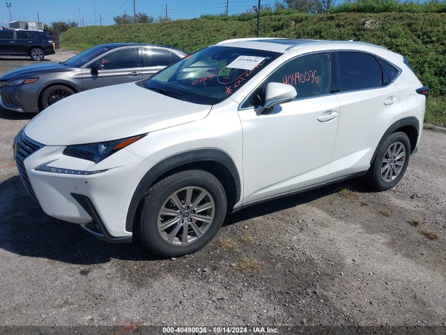 Lexus NX 300 2018 JTJYARBZ2J2104881 Image 2
