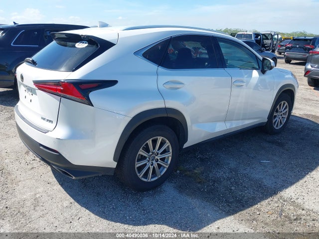 Lexus NX 300 2018 JTJYARBZ2J2104881 Image 4