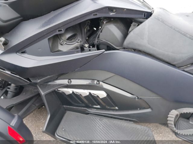 2022 CAN-AM SPYDER ROADSTER 2BXNBDD22NV007426 Photo 8