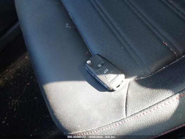 3VW4T7AJ9HM401528 Volkswagen JETTA GLI