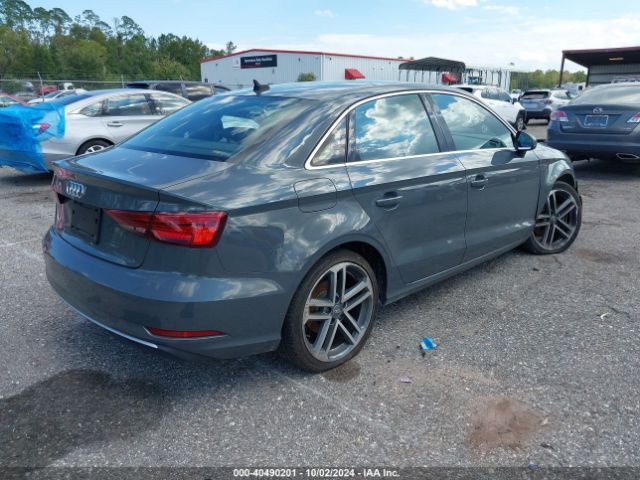 WAUAUGFFXKA075912 Audi A3 40 Premium/40 Titanium Premium