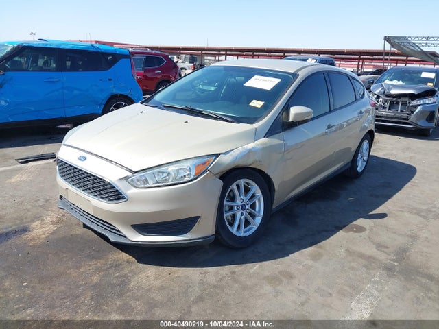 Ford FOCUS SE 2017 1FADP3K20HL211227 Image 2