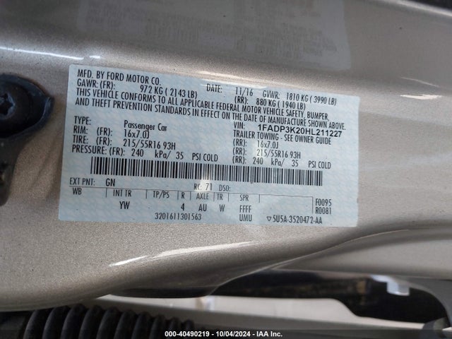 Ford FOCUS SE 2017 1FADP3K20HL211227 Image 9