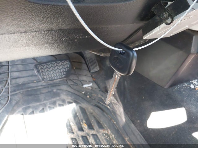 5TFRY5F10EX166210 Toyota Tundra Sr5 5.7l V8