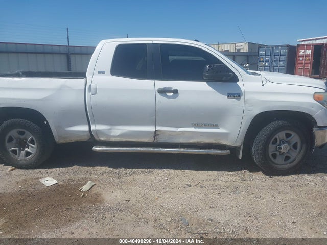 5TFRY5F10EX166210 Toyota Tundra Sr5 5.7l V8