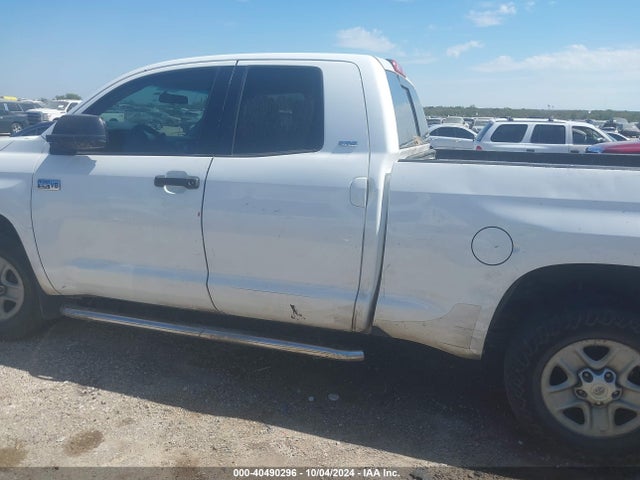 5TFRY5F10EX166210 Toyota Tundra Sr5 5.7l V8