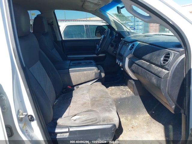 5TFRY5F10EX166210 Toyota Tundra Sr5 5.7l V8