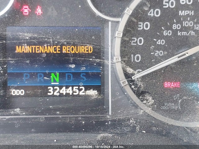 5TFRY5F10EX166210 Toyota Tundra Sr5 5.7l V8
