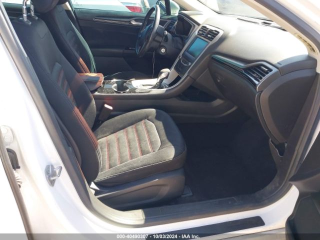 3FA6P0H78ER186052 Ford FUSION SE