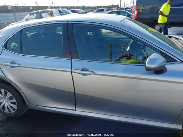 4T1C31AK8NU597243 Toyota Camry Le Hybrid