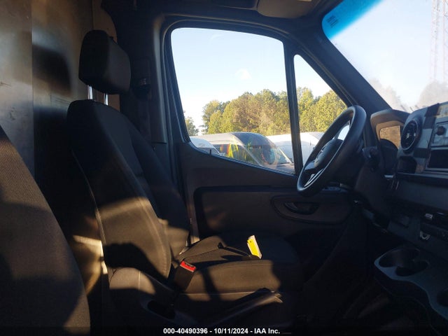 WD4PF0CD3KP101741 Mercedes-Benz Sprinter 2500 High Roof V6/standard Roof V6