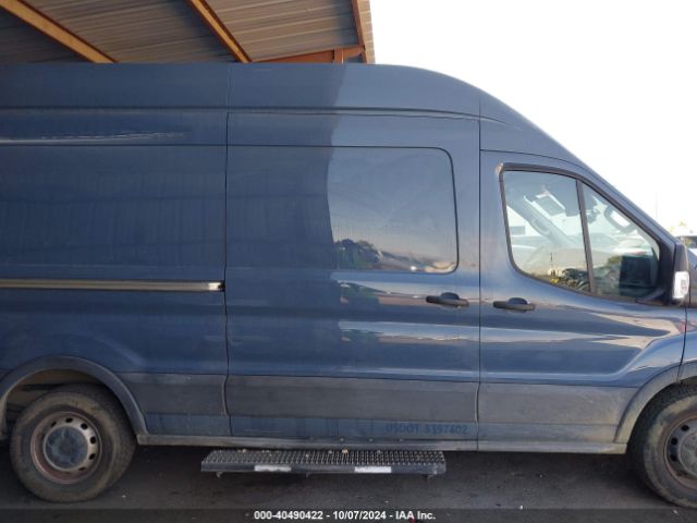 1FTBR3X82LKA28127 Ford Transit-250 Cargo Van