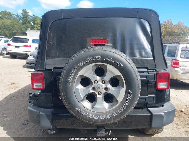 1C4BJWEG1HL515792 Jeep Wrangler Unlimited Sahara 4x4