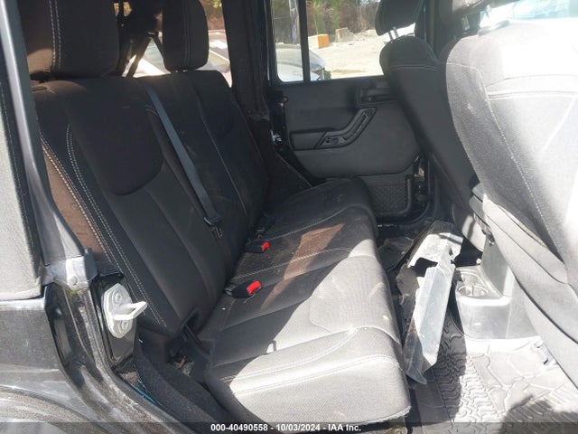 1C4BJWEG1HL515792 Jeep Wrangler Unlimited Sahara 4x4
