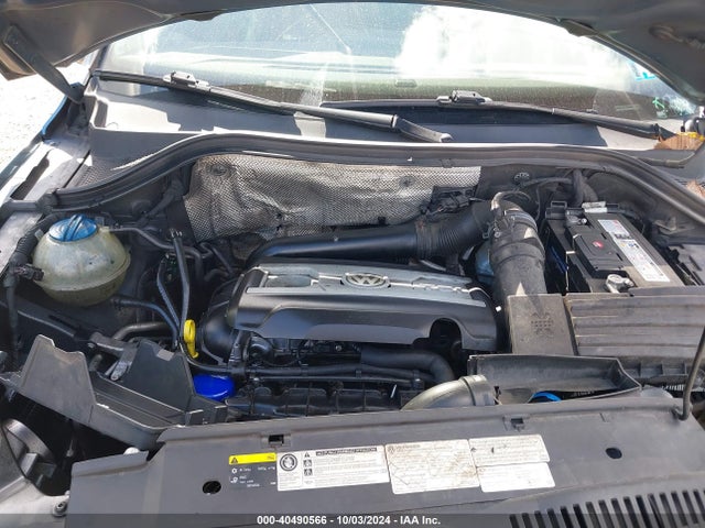 WVGSV7AX8HW504119 Volkswagen Tiguan 2.0t Wolfsburg Edition