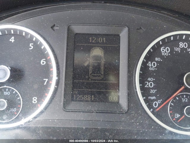 WVGSV7AX8HW504119 Volkswagen Tiguan 2.0t Wolfsburg Edition