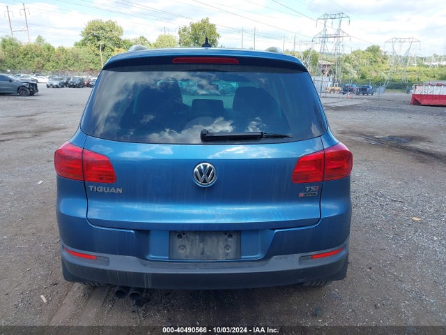 WVGSV7AX8HW504119 Volkswagen Tiguan 2.0t Wolfsburg Edition