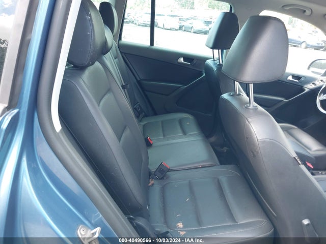 WVGSV7AX8HW504119 Volkswagen Tiguan 2.0t Wolfsburg Edition