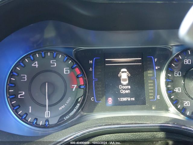 1C3CCCBB0FN760045 Chrysler 200 S