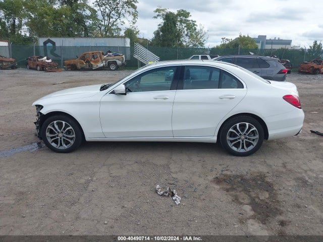 55SWF4KB4FU049631 Mercedes-Benz C 300 4matic/luxury 4matic/sport 4matic