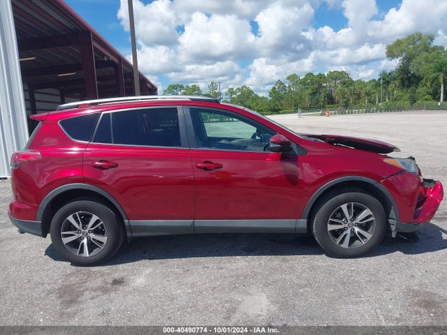 Toyota Rav4 Xle 2018 2T3WFREV7JW446564 Image 13