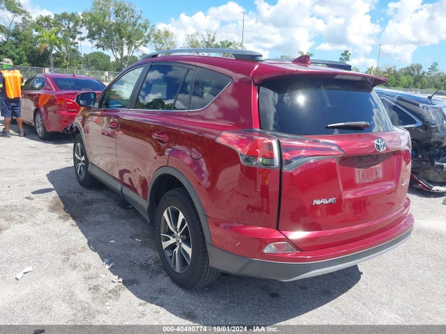 Toyota Rav4 Xle 2018 2T3WFREV7JW446564 Image 3