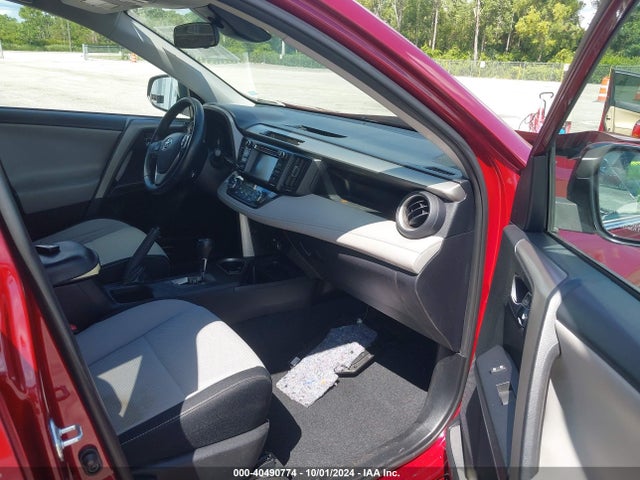 Toyota Rav4 Xle 2018 2T3WFREV7JW446564 Image 5