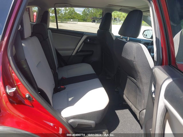 Toyota Rav4 Xle 2018 2T3WFREV7JW446564 Image 8