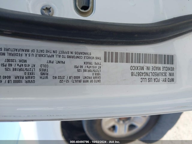 3C6UR5DL7NG436718 RAM 2500 Big Horn  4x4 6'4 Box
