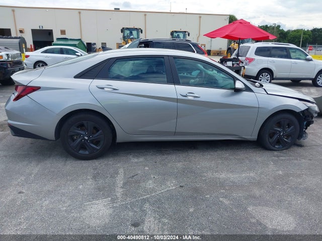 Hyundai ELANTRA SEL 2023 5NPLM4AG9PH103984 Image 13