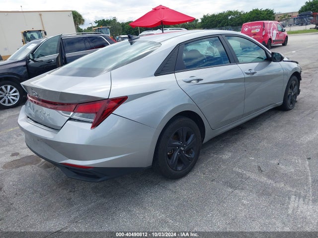 Hyundai ELANTRA SEL 2023 5NPLM4AG9PH103984 Image 4