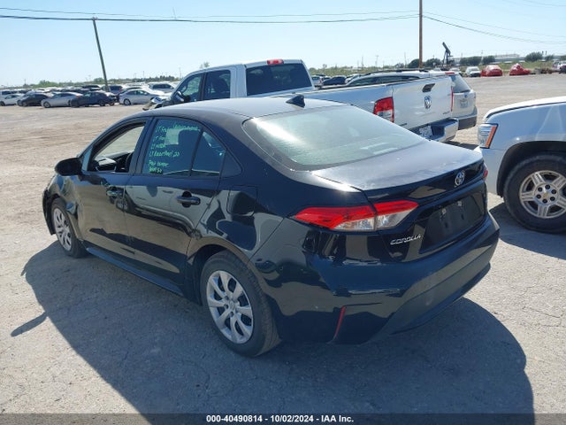 Toyota COROLLA LE 2022 5YFEPMAE1NP308746 Image 3
