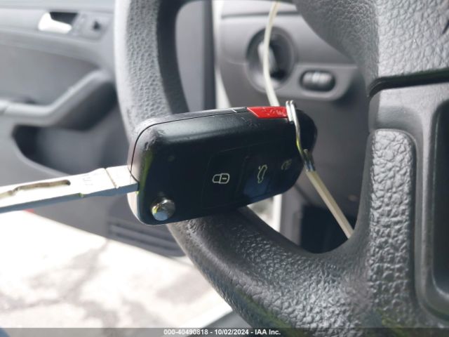 3VW2K7AJ6EM218304 Volkswagen JETTA S