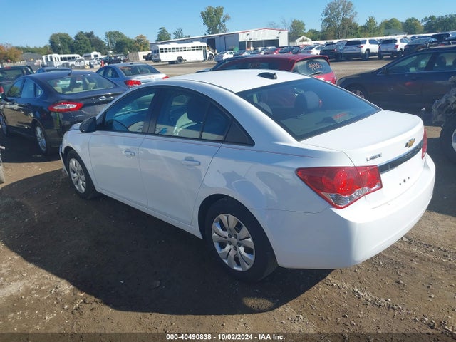 1G1PA5SG7F7125315 Chevrolet Cruze Ls Auto