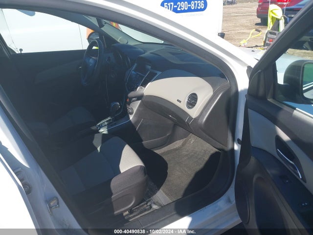 1G1PA5SG7F7125315 Chevrolet Cruze Ls Auto