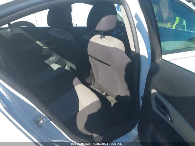1G1PA5SG7F7125315 Chevrolet Cruze Ls Auto