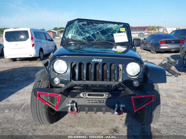 1C4HJWEG3EL137948 Jeep Wrangler Unlimited Sahara