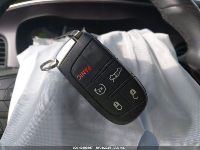 2C3CDXHG8JH167297 Dodge Charger Sxt Plus Rwd