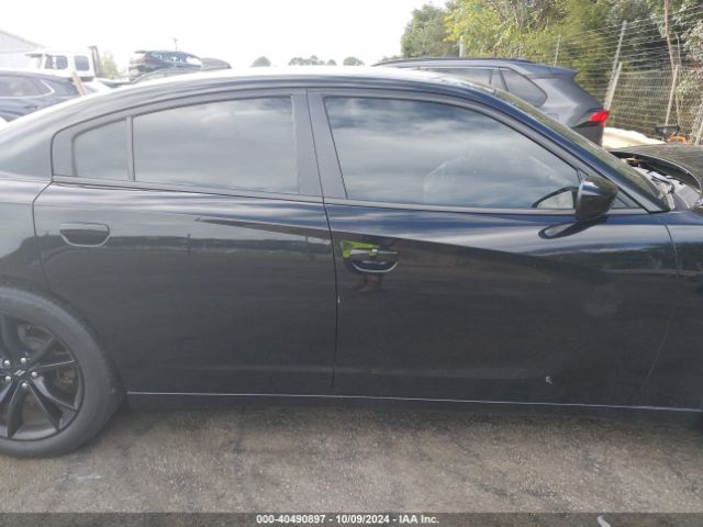 2C3CDXHG8JH167297 Dodge Charger Sxt Plus Rwd